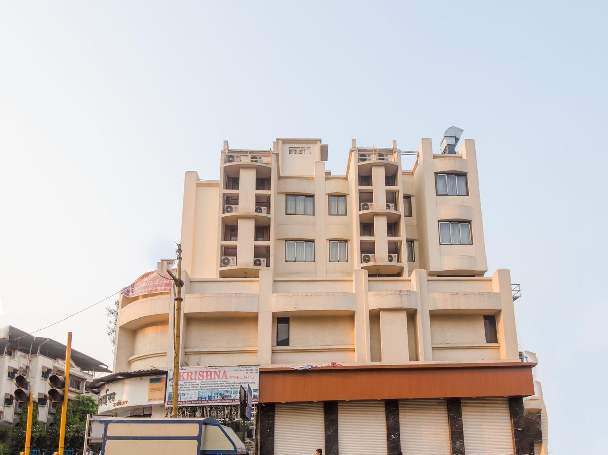 Oyo 13089 Hotel Gold Crest Navi Mumbai Dış mekan fotoğraf
